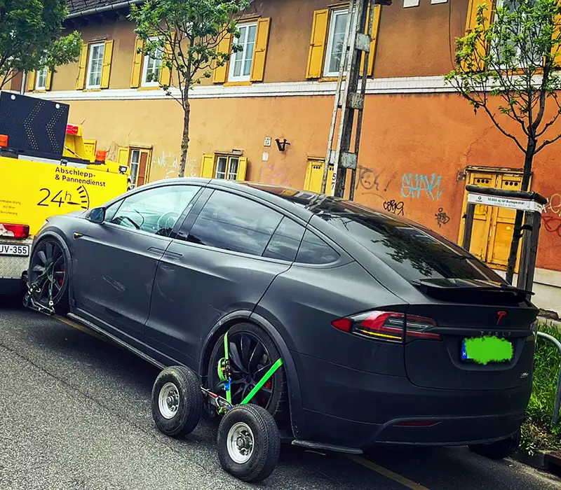 Elektromos autók mentése - 24hservice.hu